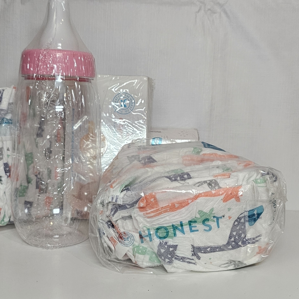 Baby Shower Set New - Picture 4 of 9